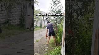 Kebetulan pemuda ini sangat antusias bila upahnya booster pack TCG