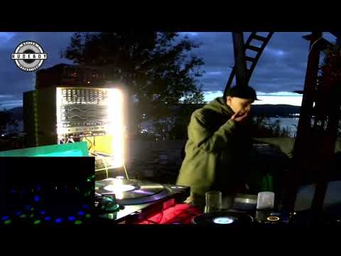 solar vibration meets dubsreda / liquidmuse selection