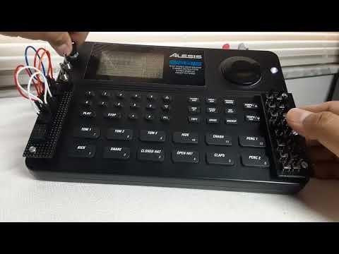 Alesis SR-16 circuit-bent