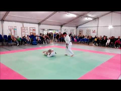 MGA (Metodo Globale Autodifesa) Fijlkam   difesa da prese.