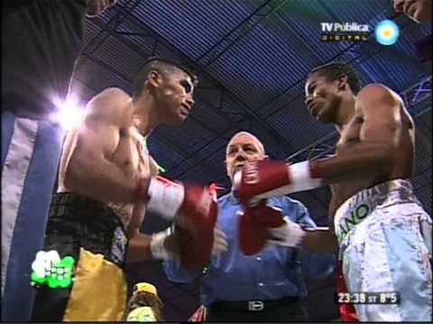 TALLERES RE boxeo por la TV Publica - Pablo Gomez vs Diego Pichardo