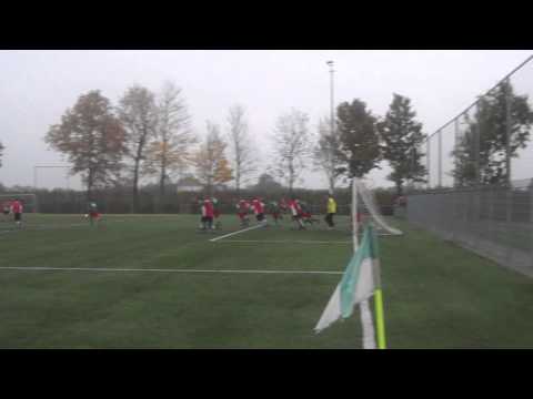 Sven van Maurik (Tricht A1) schiet net naast (10 november)