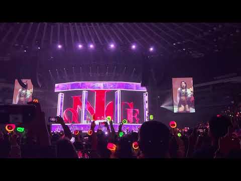 220218 4k TWICE 4th WORLD TOUR OAK INTRO “THE FEELS” + “FEEL SPECIAL” (re-upload 4k)
