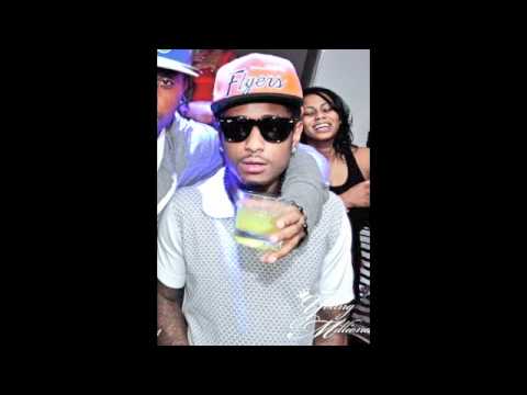 AIRPORT TONE -  NICKI MINAJ DID IT ON EM REMIX