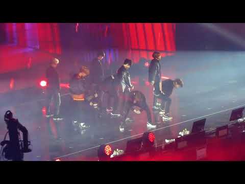 [181021] Stray Kids 'Unveil OP. 03 I am YOU' Showcase - District 9