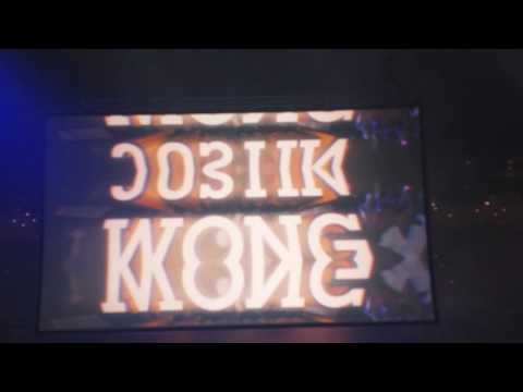 Evo 2017 Marvel vs. Capcom 3 top 8 intro (crowd)