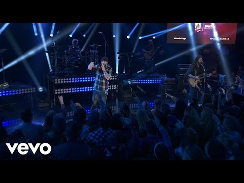 Brantley Gilbert - Bottoms Up (Live on the Honda Stage at iHeartRadio Theater LA)