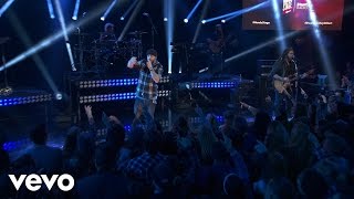 Brantley Gilbert - Bottoms Up (Live on the Honda Stage at iHeartRadio Theater LA)