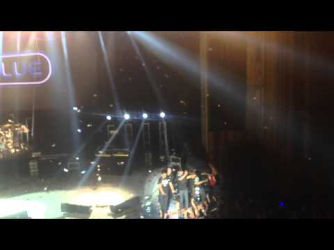 140225 CN BLUE -ENDING-bowing and thank you BLUE MOON CONCERT