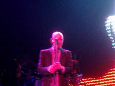 R.E.M. @ Via Funchal - São Paulo (11/11/2008) 2/5