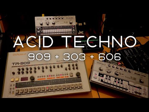 Roland TB-303 and TR-909 making Acid Techno