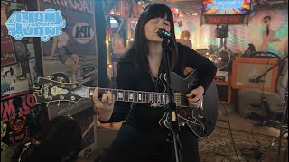 LAURA JEAN ANDERSON - &quot;Happy Together&quot; (Live at JITV HQ in Los Angeles, CA 2018) #JAMINTHEVAN