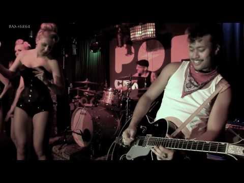 LIPTEASE & THE BACKSTREET CRACKBANGERS -JOHNNY B GOOD @ FLYING FISH festival 23-11-2013