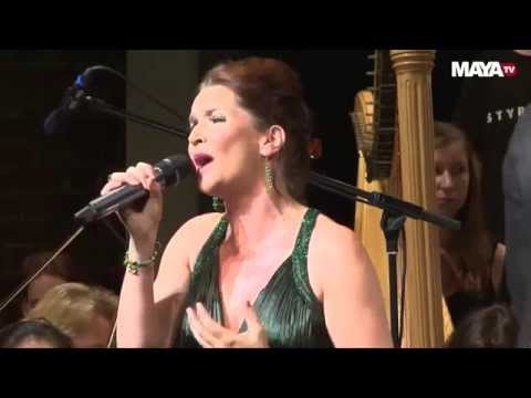 Maya Hakvoort - Papa, Can You Hear Me, A Piece of Sky