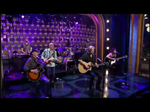 KT Tunstall and Daryl Hall - [Part 2 of 2] - Foolish Pride (Live at Conan O'Brien 2008) [HD - 720p]