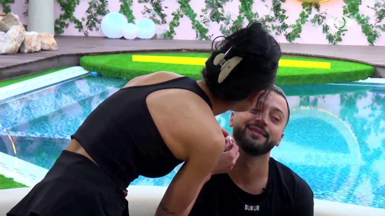Puthje dhe përqafime, Egli kujdeset për Gjestin