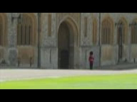 Merkel meets the Queen at Windsor Castle
