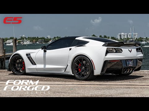 The perfect C7 Corvette Z06, sporting our Gloss Black Daytona E5 Wheels