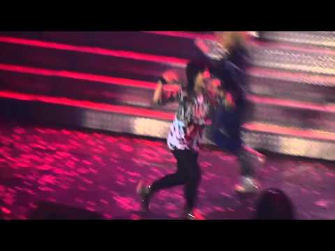 110604 - 2ne1 The Party - 2 Please Don't Go.MTS