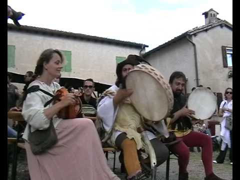 Faber Teatro. Tout le long du bois (An dro) in Osteria al Castello di Rossena in arme