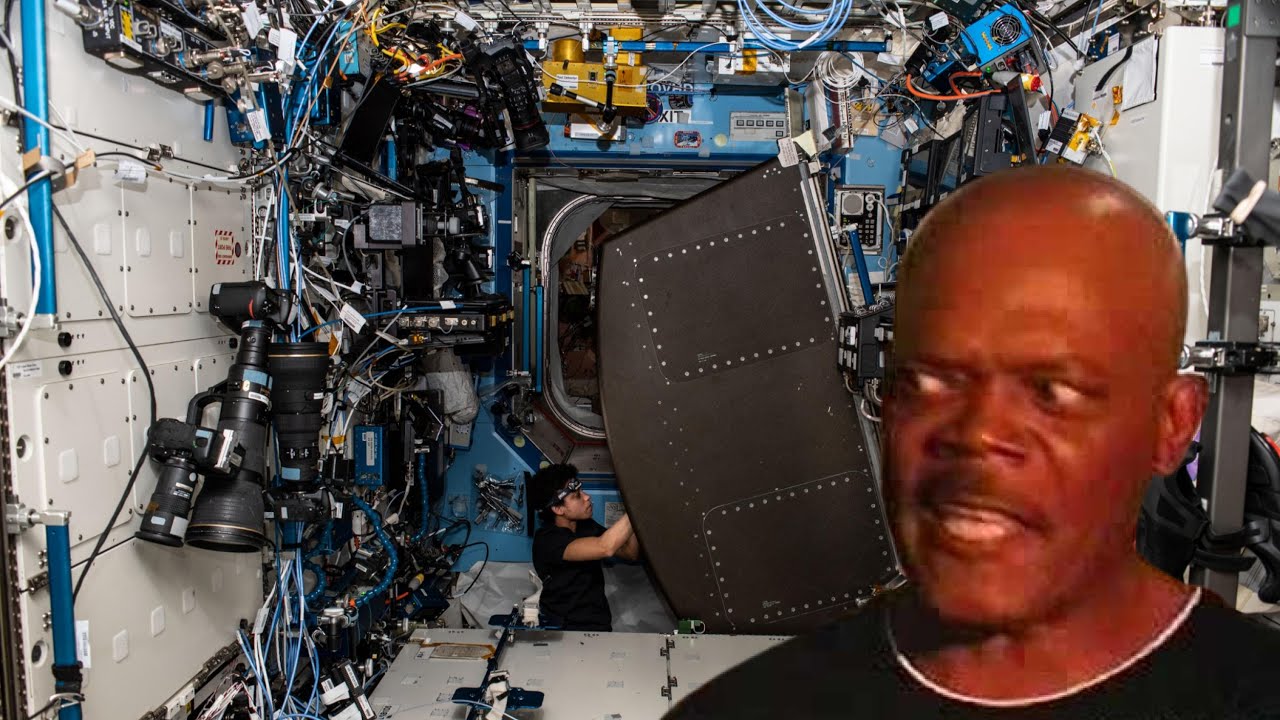 E255 - I've had it with these HF robots on this HF space station!