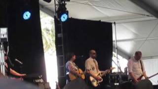 Camera Obscura - James (Coachella 2010)