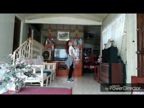 Hello Venus - Wiggle Wiggle Dance Cover ( Akemi )