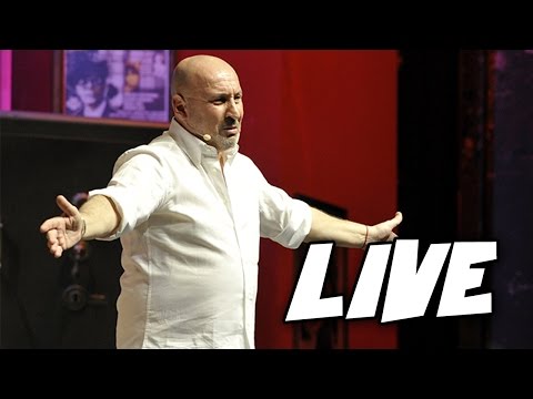 Maurizio Battista: con la MOGLIE a comprare i MOBILI