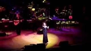 Gloria Estefan- Lo Nuestro