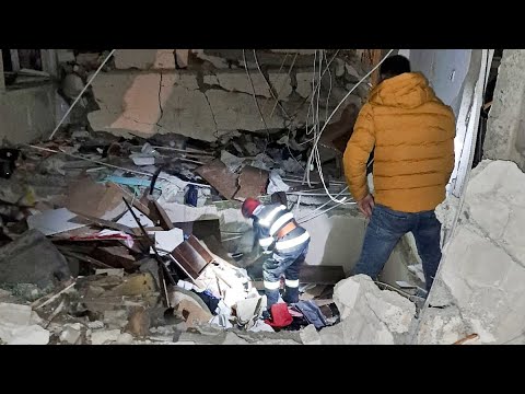 Imagini din interiorul blocului devastat de explozie, în Burdujeni