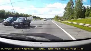 preview picture of video 'Fridge on Pickup Truck at Speed heading South on M40 Today !!'