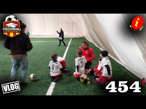 VLOG Turniej rocznika 2009 Mecz Iskra Kochlice - Górnik Polkowice - pod balonem w Legnicy