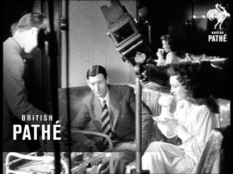 Watch The Birdie Aka Pinup Preview Or Pin Up Preview (1945)