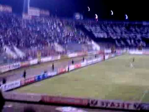 "HONOR A EL NEGRO "WANA"" Barra: Revolucionarios 1928 &bull; Club: Motagua