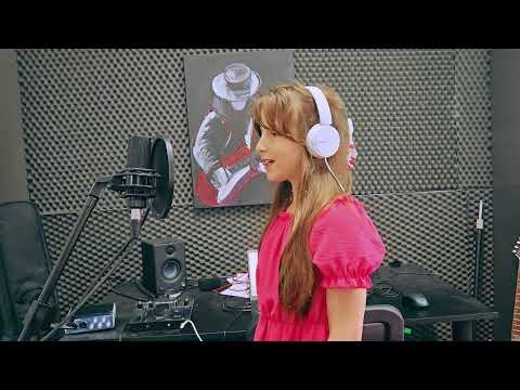 Wiktoria Lewicka -  Piosenka uwerturowa