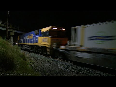 2MP5 Pacific National Freight Train With NR30 At Night (5/10/2020) - PoathTV Australian Railways