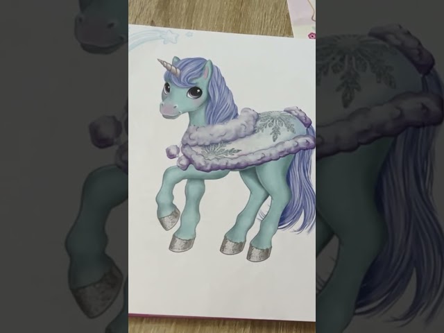 Vídeo relacionado con Depesche 13215 Ylvi Dress Me Up - Libro de Pegatinas con 24 páginas de Motivos de Unicornios preimpresos para diseñar tú Mismo, Incl. 11 Hojas de Pegatinas