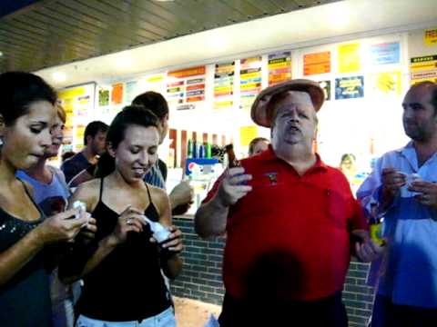 Ghost Pepper Ice Cream You'll Scream To Taste