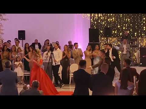 Dasma Madheshtore e Ildes - Nusja princeshë kercen me familjen - sa emocione