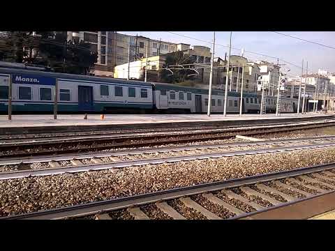 E464 199 Trenord+8 piano ribassato Trenord e XMPR - Monza 09/12/2016
