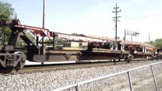 preview picture of video 'Double bnsf freight carrying locomotive in Imperial Missouri. 5 7 09 (7614-4437)'