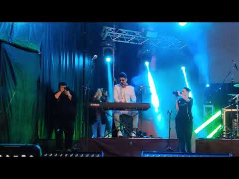 8) ) Última Llave, Dave Bolaños, "Me levanté".