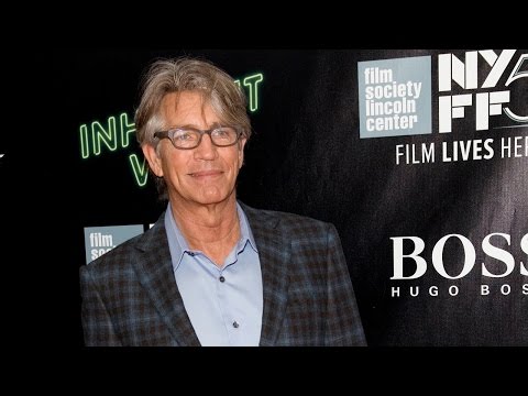 Thumbnail of the video: NYFF52 "Inherent Vice" Red Carpet | Eric Roberts