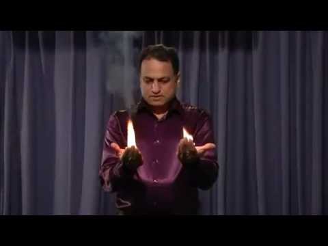 Vuur in Handen goocheltruc - Fire on Palms Magic  bij Dynamite Magic Shop.com