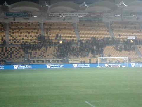 Roda JC fans: "Nooit FC Limburg!"