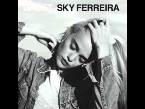 Sky Ferreira - Everything Is Embarrassing