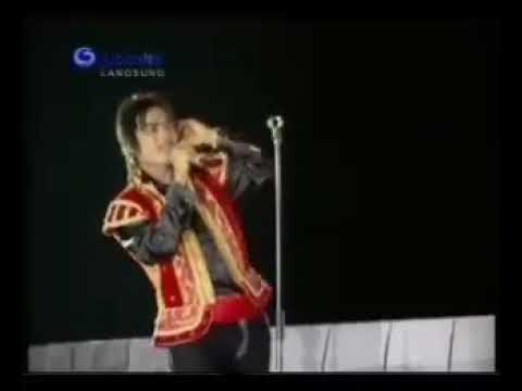 PETERPAN FT CHARLY ST12 - Khayalan Tingkat Tinggi (2008) live Global TV