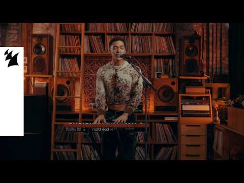 Armin van Buuren feat.  Louis III – Part Of Me (Acoustic Session)