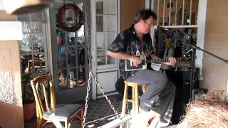 Steve Arvey Plays a Cotton Pickin Blues Cigar Box At The Craftsman House
