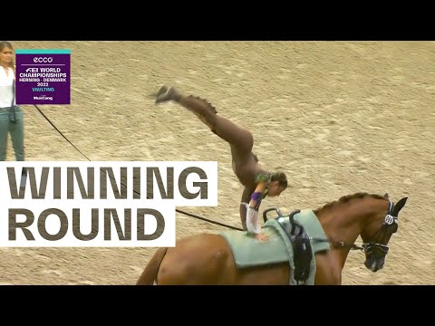 Manon Moutinho 🇫🇷 French high-flier continues to dazzle | ECCO FEI World Championships 2022